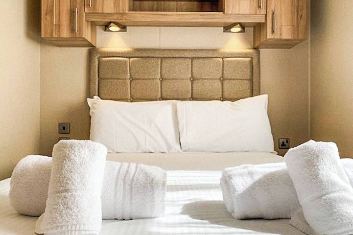 Vacation rental for 2 people, with Pool and Sauna in Surrey Hills