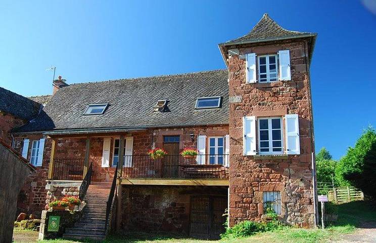 Location de vacances pour 10 personnes, avec Terrasse ainsi que Jardin et Vue à Nauviale