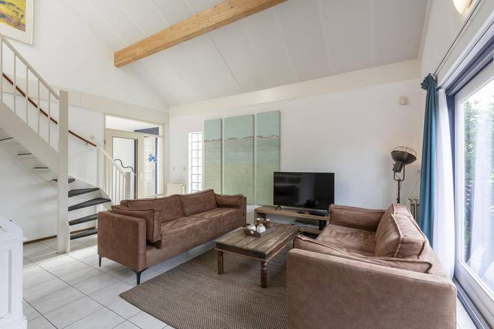 Ferienhaus für 6 Personen, mit Balkon/Terrasse und Terrasse sowie Garten in Julianadorp