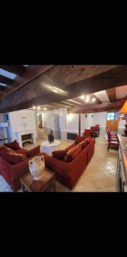 Gite la Vieille Auberge de Chaumard in Chaumard, Lac de Pannecière