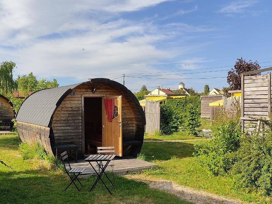 Lodges de Blois Chambord - Accommodation 3 persons - Tonneau Lodge Confort 11m² (1 bedroom) in Mont-près-Chambord, Sologne