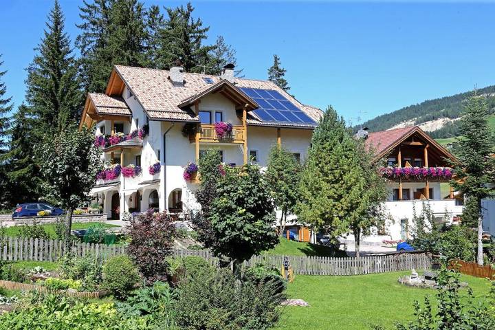 Ferienwohnung für 2 Personen, mit Terrasse und Garten in La Villa - 2