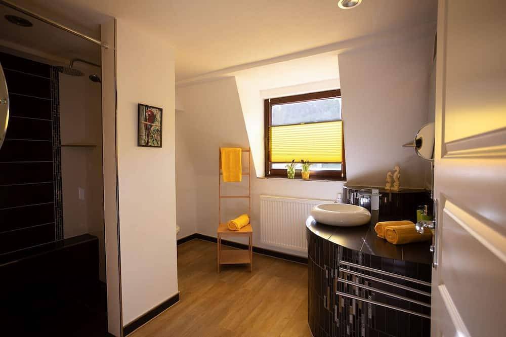Ganze Wohnung, Family & Friends Appartement mit Boxspring-Doppelbetten in Obernburg am Main in Obernburg am Main, Fränkisches Weinland