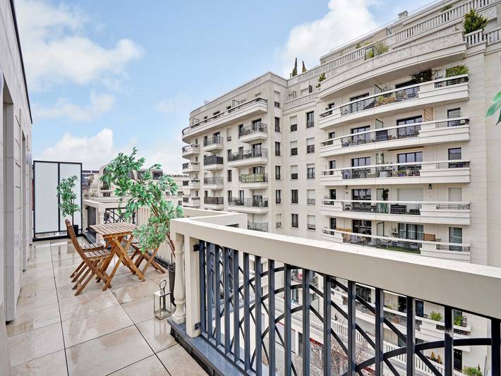 Apartamento entero, Dתplex con terraza en Levallois in Levallois-Perret, Altos del Sena