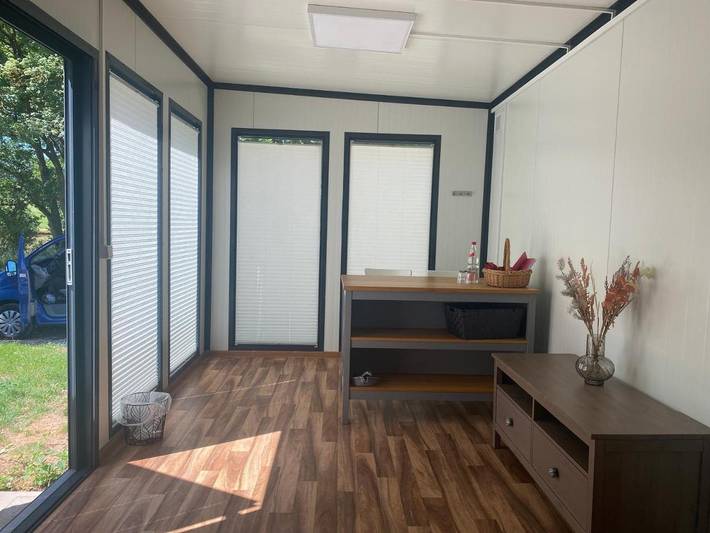 Ferienhaus für 2 Personen, mit Terrasse und Garten sowie Seeblick und Ausblick in Leutershausen