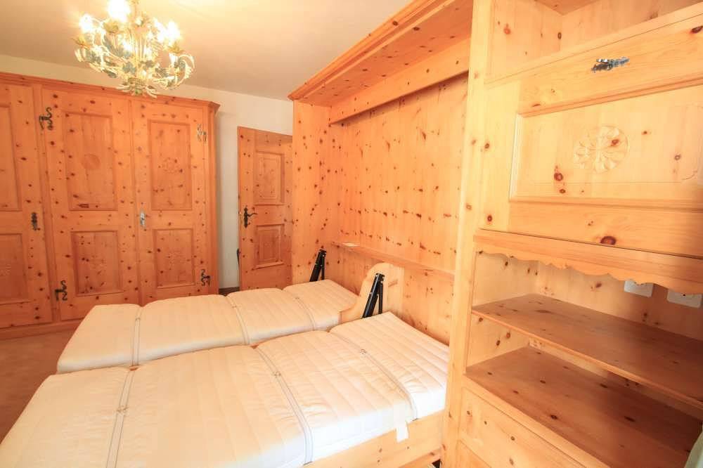 Ganze Wohnung, Apartment Christina - Zentrale 3.5-Zimmer-Wohnung mit Balkon in Pontresina in Pontresina, Sankt Moritz