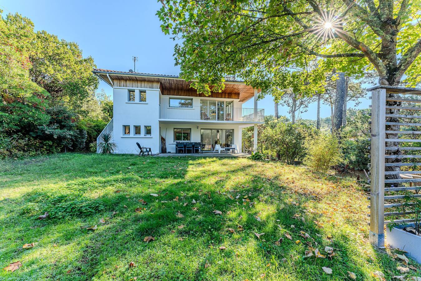 Family Villa with 6 Bedrooms, Garden & Terrace, Between Beach and Port – Lège-Cap-Ferret in Lège-Cap-Ferret, Arcachon region