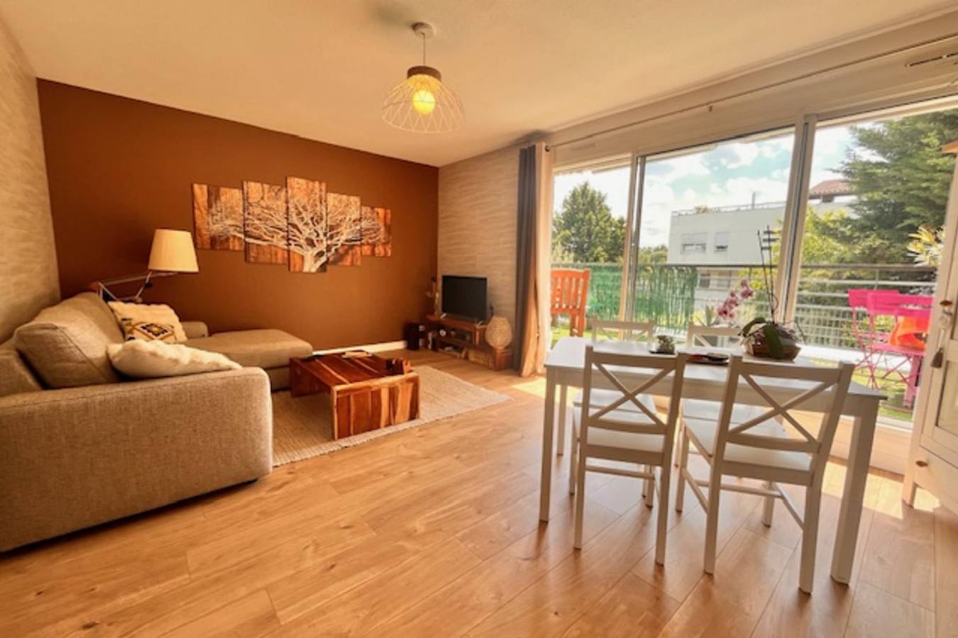 Apartamento inteiro, Apartment with terrace and pool in La Rochelle, La Rochelle (Região)