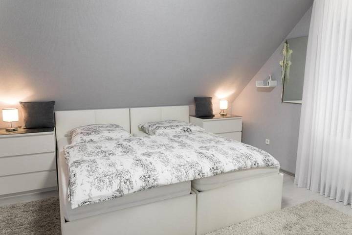 Cottage pour 2 personnes, avec balcon, adapté aux familles à Detmold