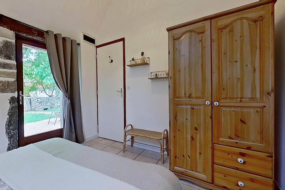Apartamento entero, Casa rural 2 personas - “La Sarriette” in Gramat, Macizo Central
