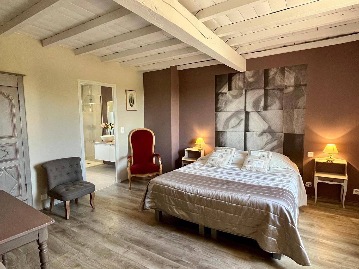 Superior Double Room in Lavaur, Région de Castres