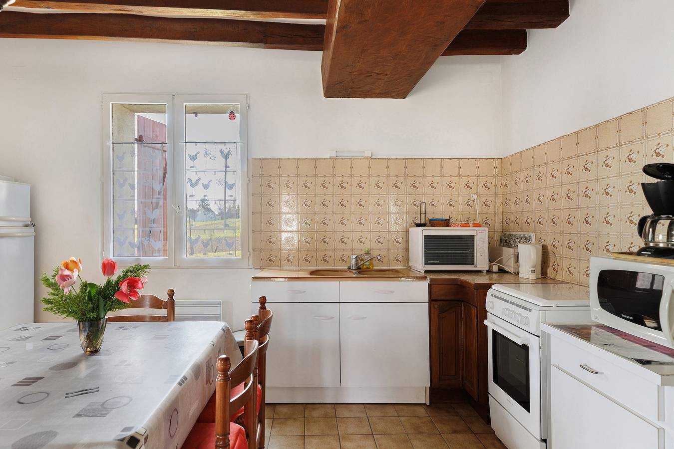 Maison de Vacances 'Gîte 264, Proche Zoo Beauval' avec Terrasse Privée et Jardin Privatif in Noyers-sur-Cher, Région de Romorantin-Lanthenay