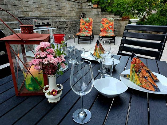 Ferienwohnung für 9 Personen, mit Balkon und Garten