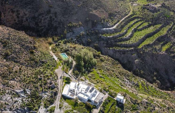 Chalet para 8 personas, con Balcón y Jacuzzi además de Terraza y Jardín en Cabo de Gata