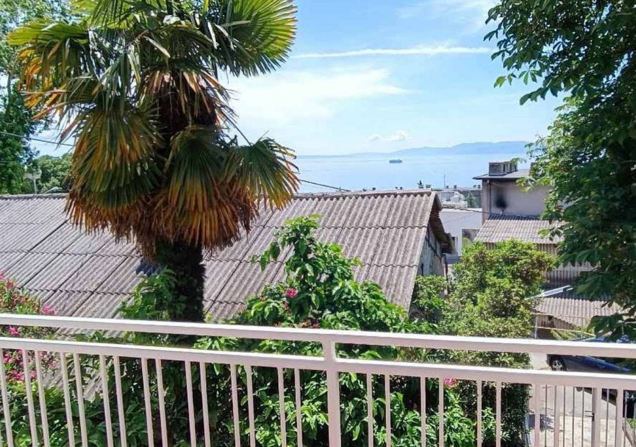 Ganze Ferienwohnung, Ferienwohnung für 4 Personen mit Terrasse in Rijeka, Primorje-Gorski Kotar