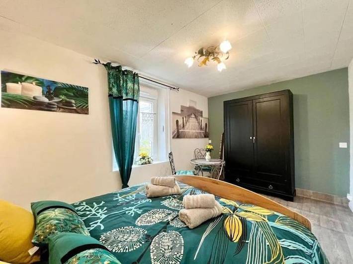 Location de vacances pour 4 personnes, avec jardin ainsi que sauna et jacuzzi dans Caffiers - 3