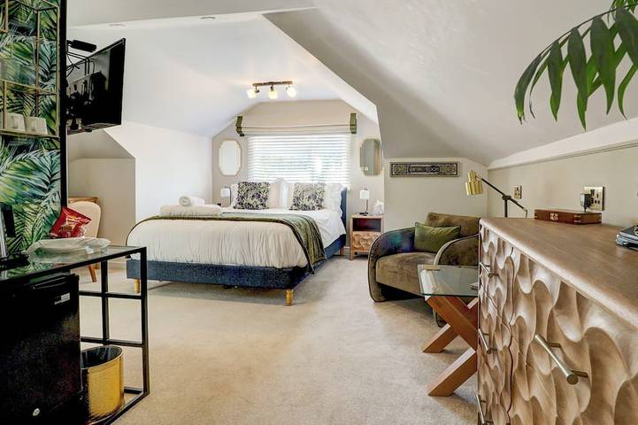Boutique Gathering House in Fareham, Hampshire