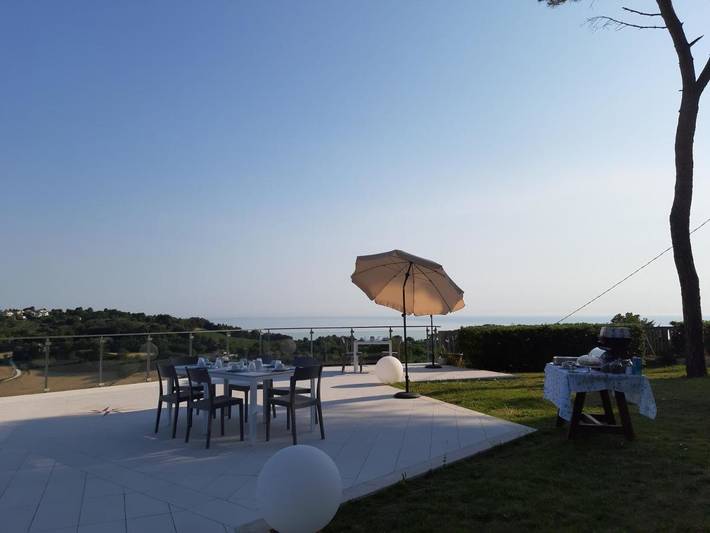 Chambre d’hôte pour 3 personnes, avec vue ainsi que jardin et piscine à Ancône - 3