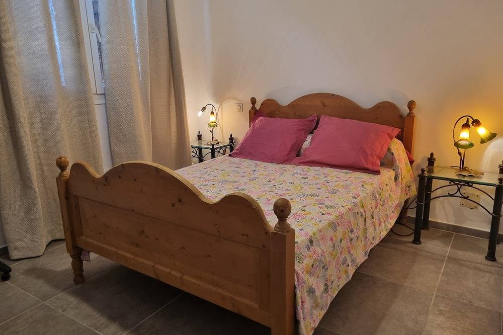 Ganze Wohnung, Appartement Dans une Residence Familliale in Santo-Pietro-di-Tenda, Calvi und Umgebung