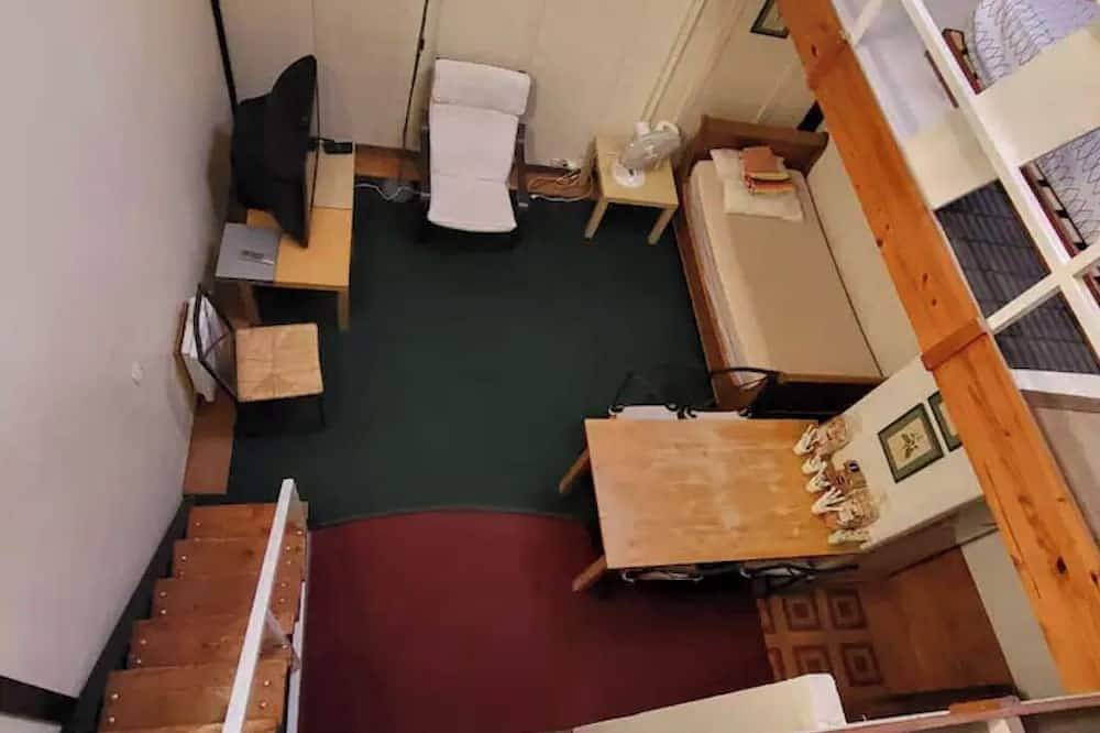 Entire apartment, Vacacioneso o Negocios en Paris in Vanves, Hauts-de-Seine