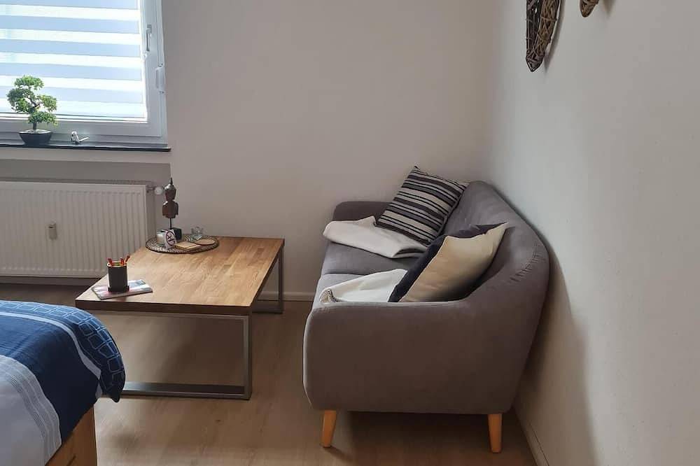 Entire apartment, Studio for 2 persons approx. 36 qm in Monheim am Rhein, Lower Rhine in Monheim am Rhein, Düsseldorf region