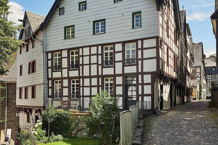 Ferienwohnung für 4 Personen, mit Terrasse und Garten in Monschau