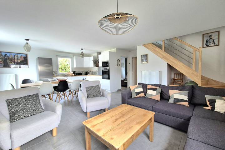 Location de vacances pour 9 personnes, avec jardin et terrasse à Hirel - 3