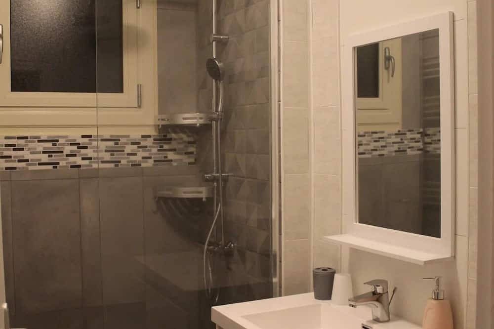 Maison a 2 pas des volcans \"le Champenois\" in Lanobre, Parc naturel régional des Volcans d'Auvergne