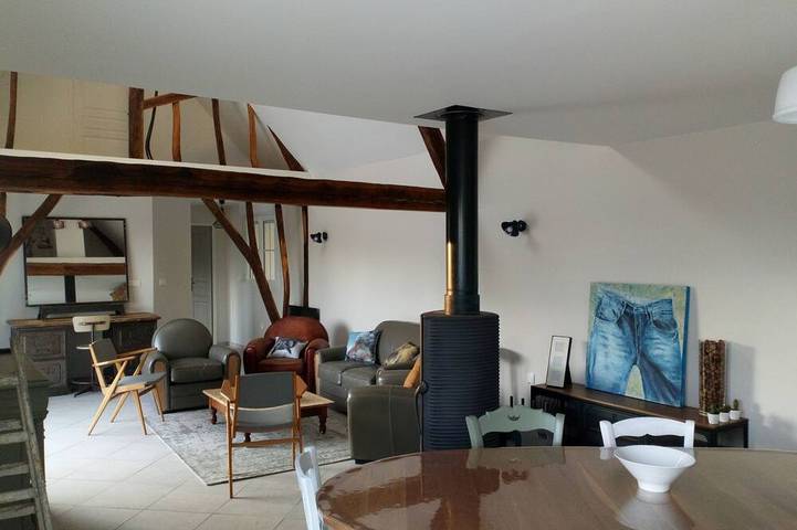 Gîte pour 6 personnes, avec terrasse et jardin à Boisjean