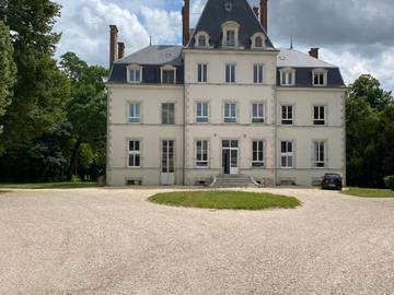 Gîte pour 6 personnes, avec jardin et balcon à Courbouzon