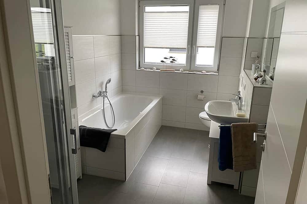 Ganze Wohnung, Ferienwohnung Bernstein 21b am Goitzschsee! in Pouch, Muldestausee