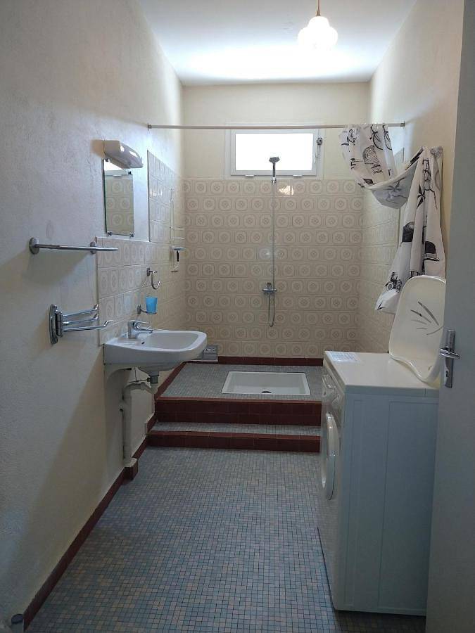 Appartement entier, Appartement 2 Regino, campagne, plaine de Speloncato, pour 3 personnes in Speloncato, Région de Calvi