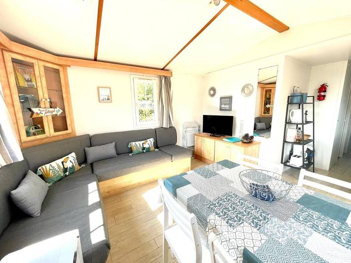 Camping pour 4 personnes, avec jardin et jacuzzi ainsi que piscine et bassin pour enfant à Talmont-Saint-Hilaire - 3