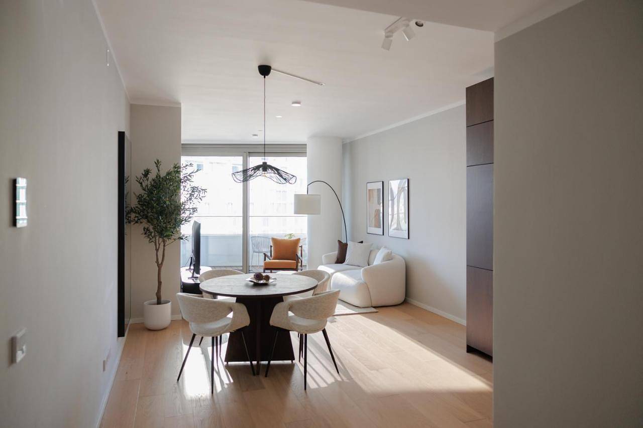 Ganze Wohnung, Skyline Suite - Danube-View Balcony & Pool in Wien, Donau Niederösterreich