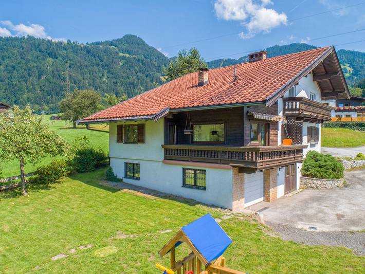 Vakantiehuis voor 10 personen, met balkon en tuin, met huisdier in Itter