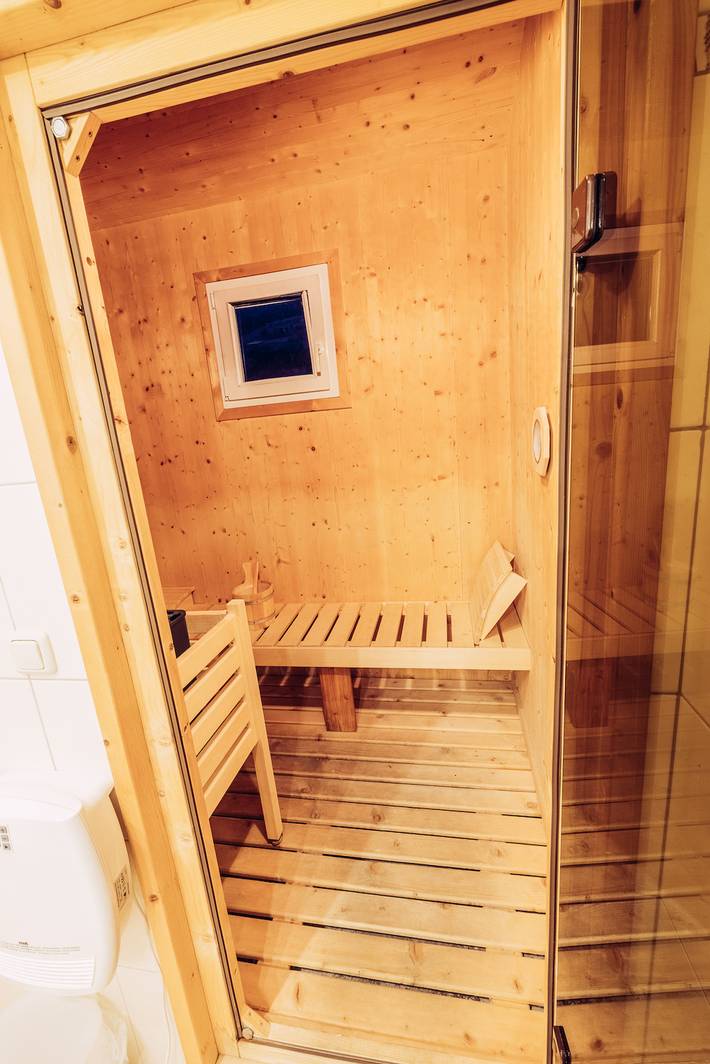 Ferienhaus für 8 Personen, mit Whirlpool und Garten sowie Sauna und Balkon in Sankt Georgen am Kreischberg - 4