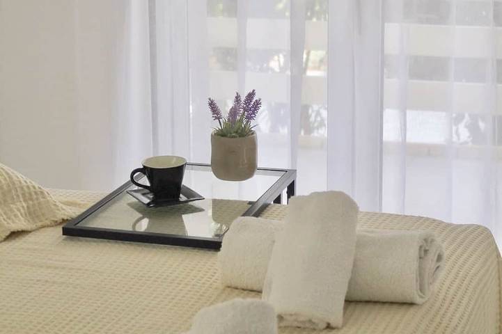 Appartement entier, Bright and Peaceful Apartment near Varkiza beach in Varkiza, Vari
