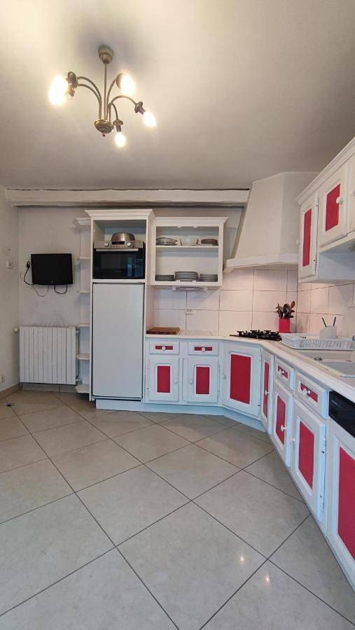 Gîte pour 2 personnes, avec jacuzzi ainsi que terrasse et jardin à Chelles - 3