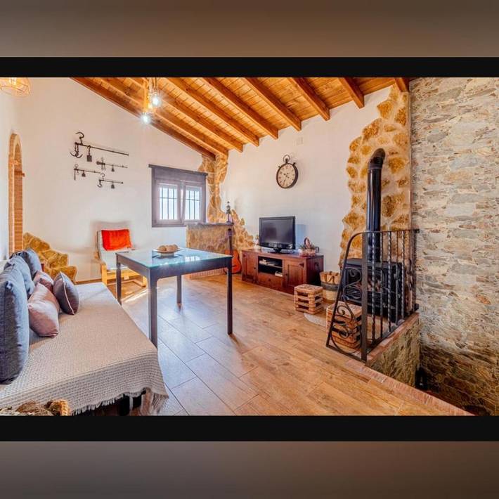 Apartamento para 6 personas, con Balcón y Terraza además de Piscina y Vistas en Cortegana