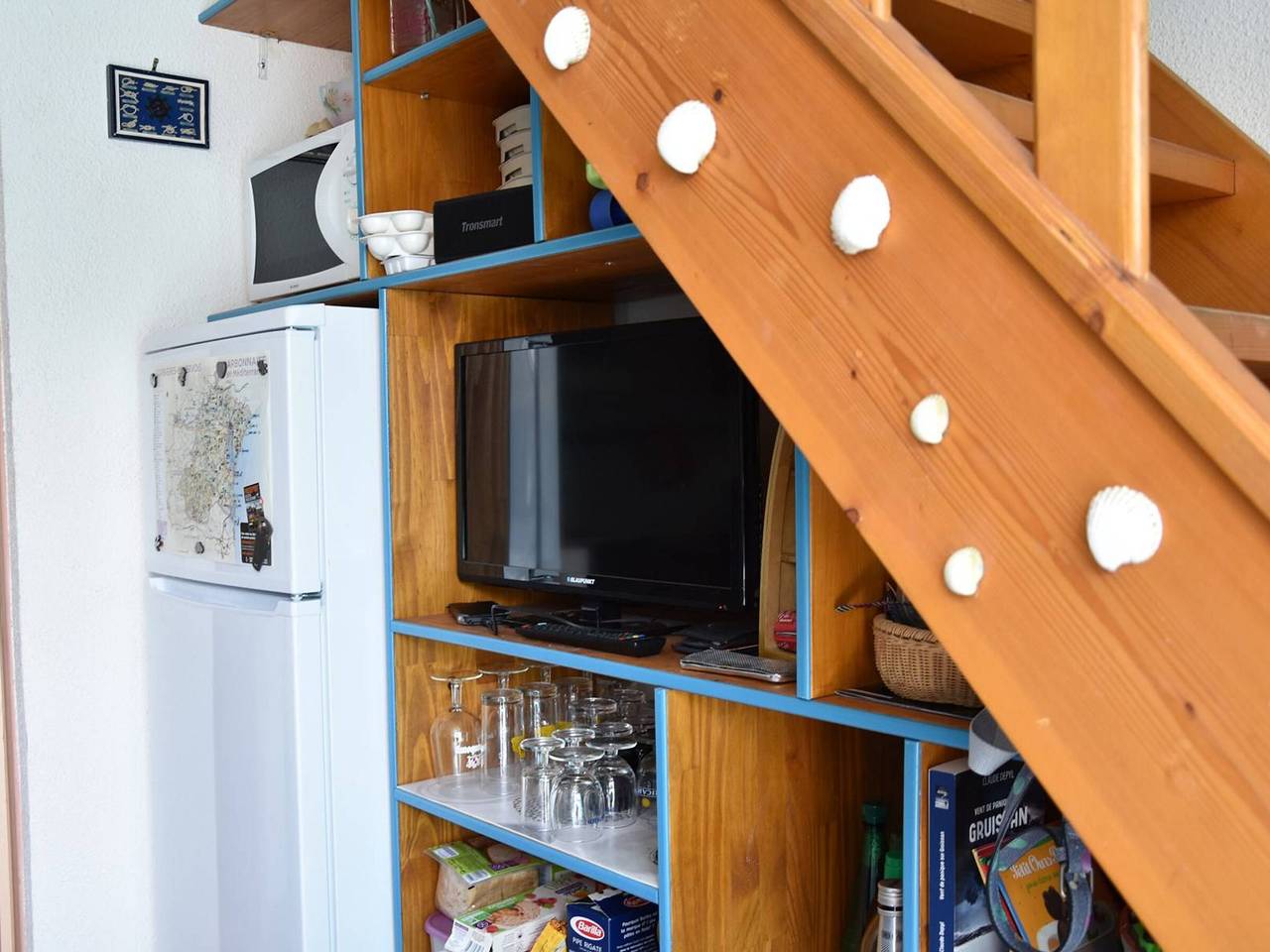 Cozy 3-Room House with A/C, Parking & Patio - Sleeps 6 - Steps from Grazel Beach, Gruissan in Gruissan (Ville), Gruissan