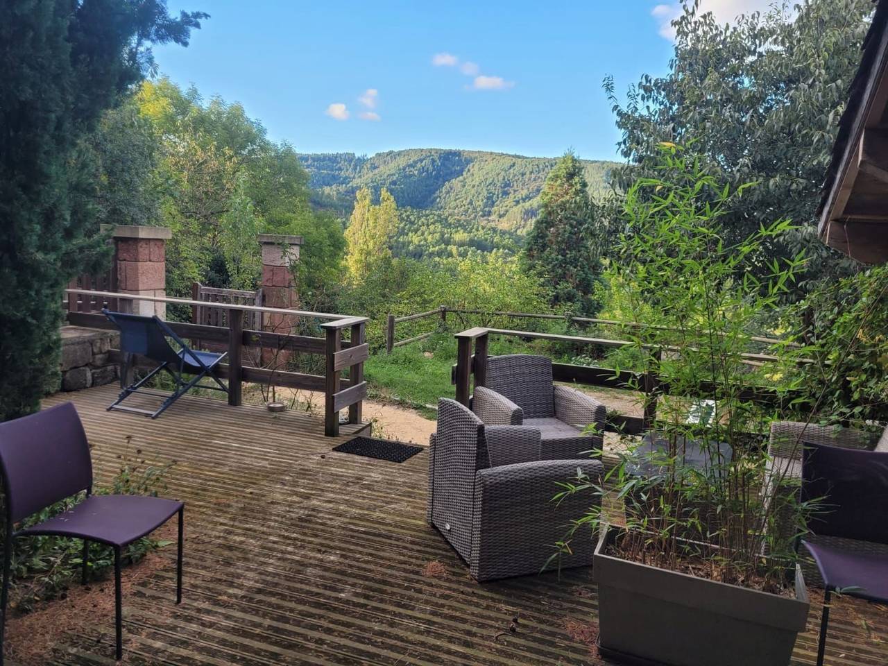 Steinhaus und Freischwimmbad, 4 Betten, 2Sz in Planzolles, Parc naturel régional des Monts d'Ardèche