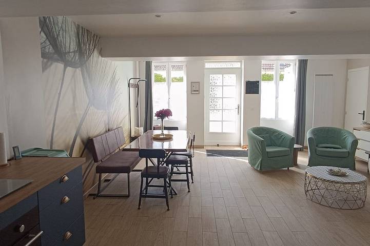 Location de vacances pour 5 personnes, avec jardin et balcon à Merry-sur-Yonne
