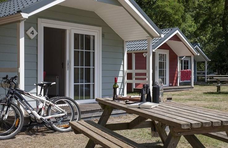 Alquiler vacacional para 4 personas, con Balcón/Terraza y Terraza además de Jardín y Piscina para niños en Assen