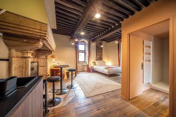 Château pour 2 personnes, avec jardin dans 