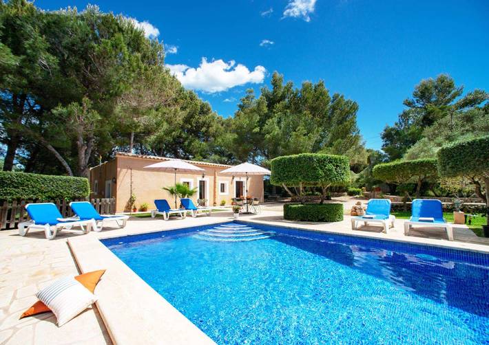 Villa pour 6 personnes, avec jardin à Cala Ferrera