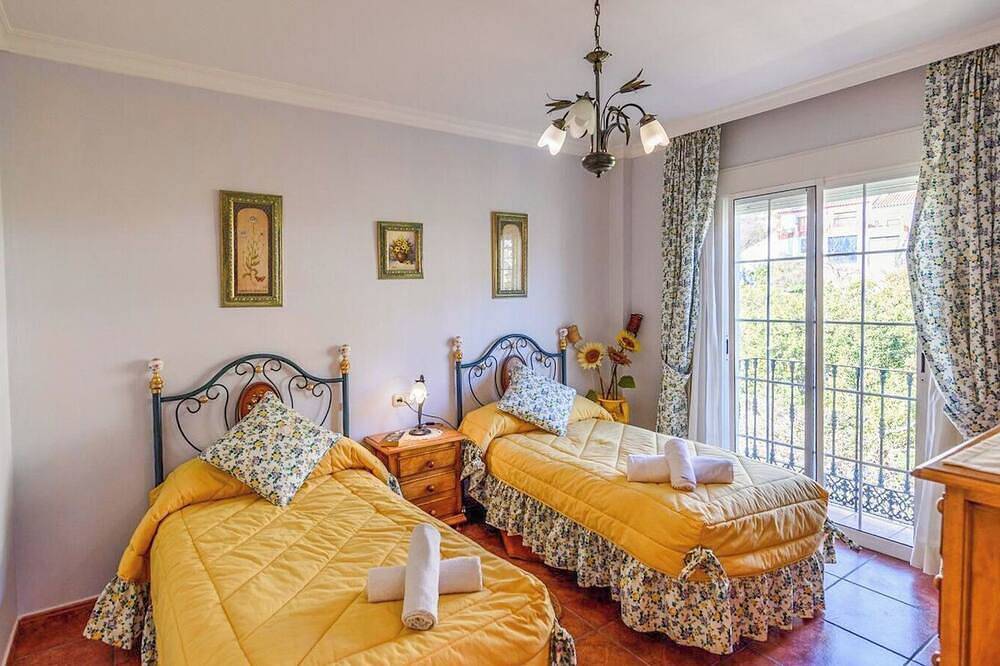 Villa Riillo Casarabonela by Ruralidays in Casarabonela, Sierra de las Nieves