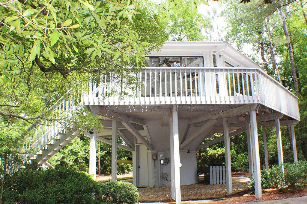 Ganze Wohnung, Pinehurst Tree House in Pinehurst, Moore County