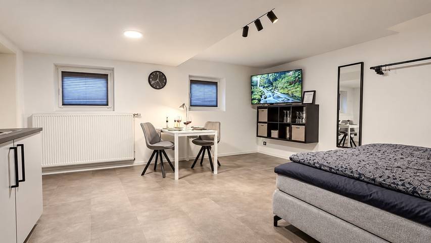 Hel studio-lejlighed, Cozy Basement Studio Paula with Wi-Fi in Landkreis Holzminden