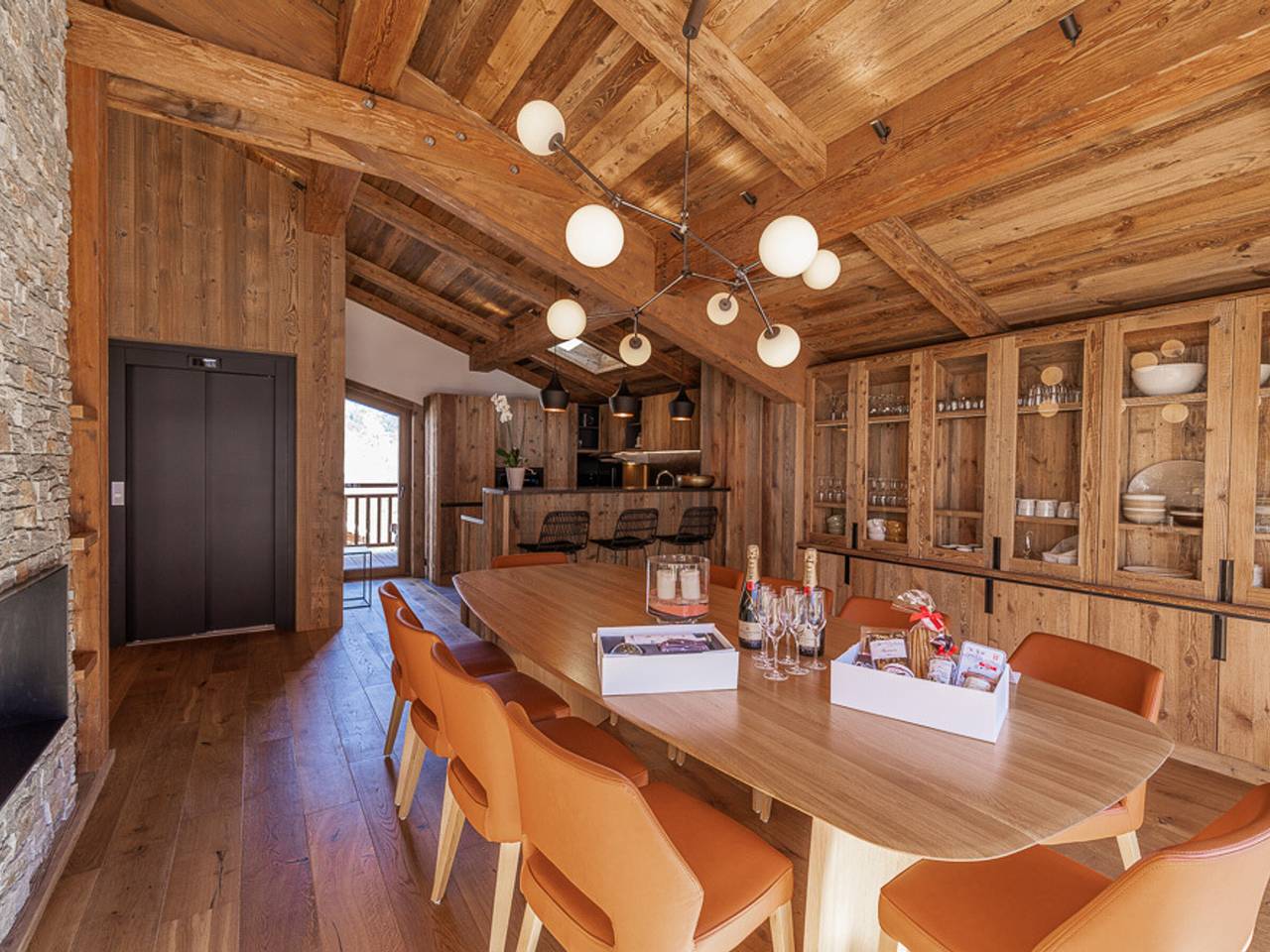Chalet de Luxe avec Piscine et Sauna, Proche des Pistes à Courchevel in Courchevel 1300 (Le Praz), Saint-Bon-Tarentaise