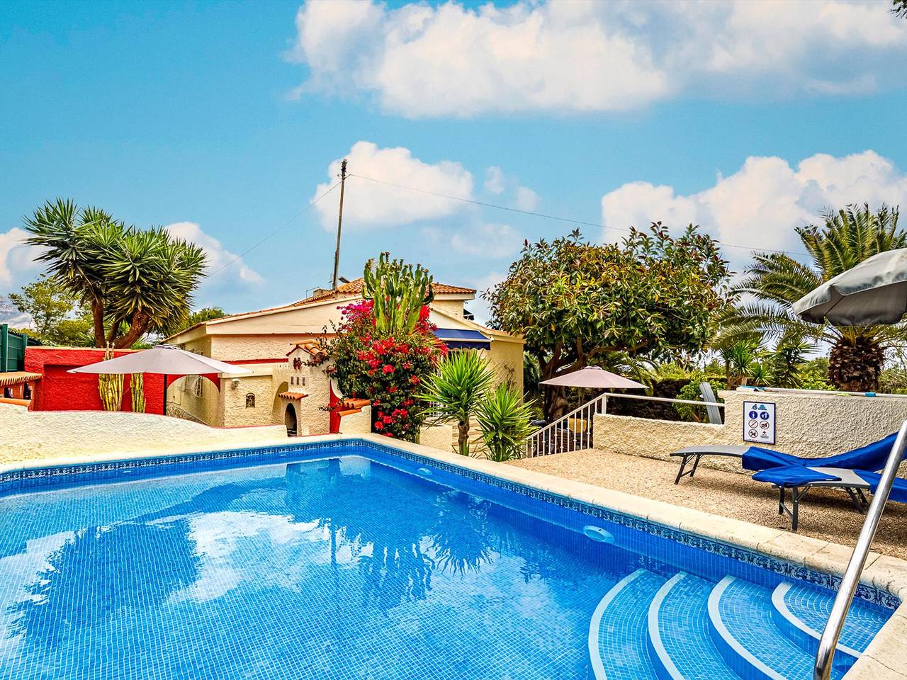 Villa romantique à Altea avec jardin et 2 chambres in El Planet, Altea